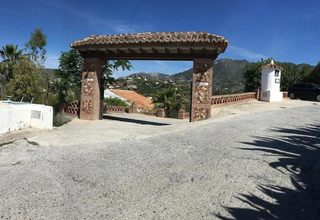 Villa With Infinity Pool Hot Tub Frigiliana Spain